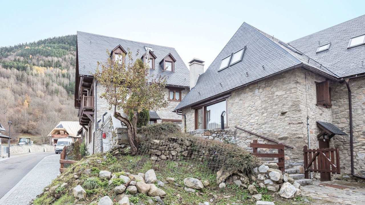 Photo of Outdoor in Arties