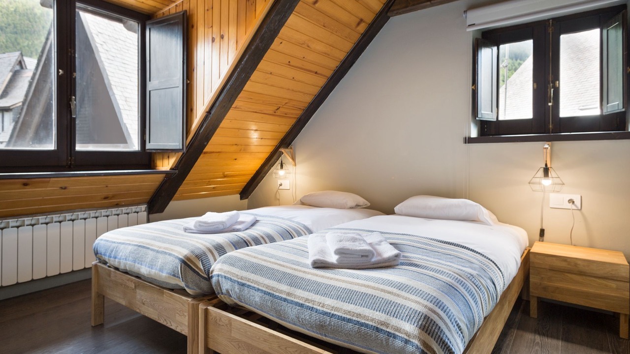 Photo of Bedroom in Garos
