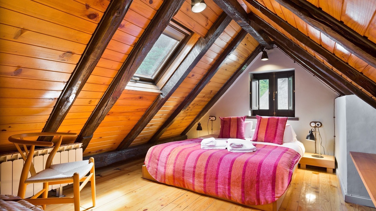 Photo of Bedroom in Garos