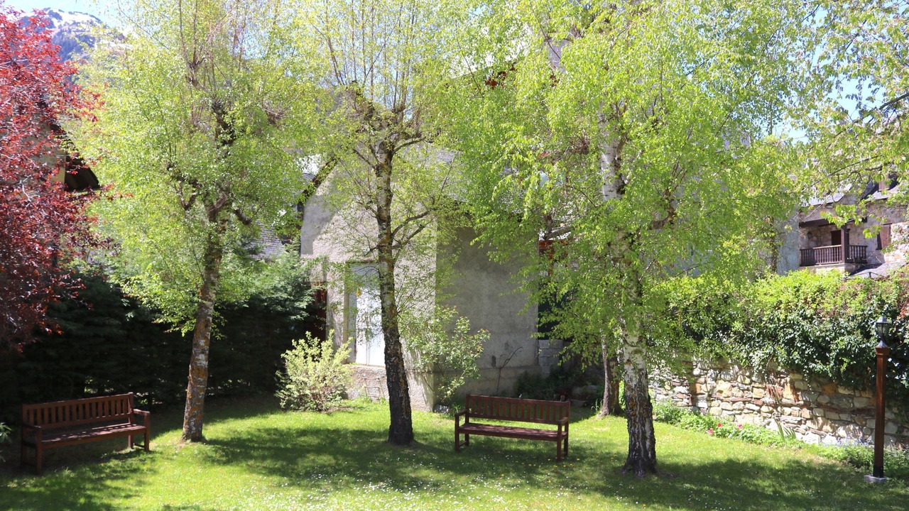 Photo of Outdoor in Garos