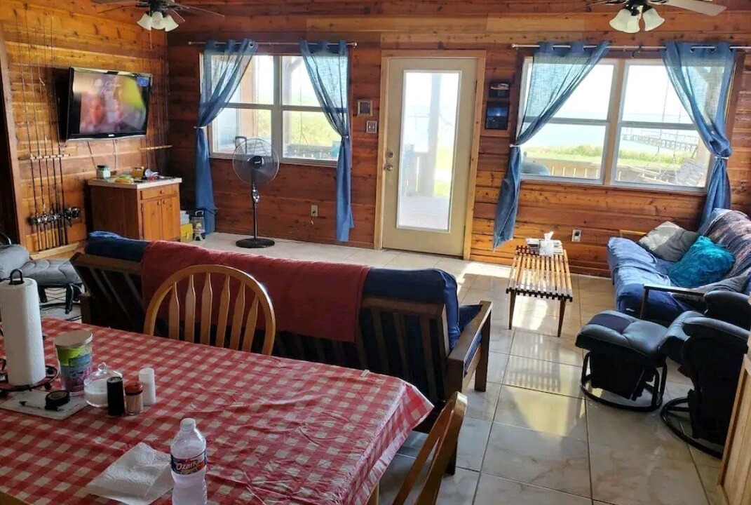 Photo of Livingroom in Loyola Beach