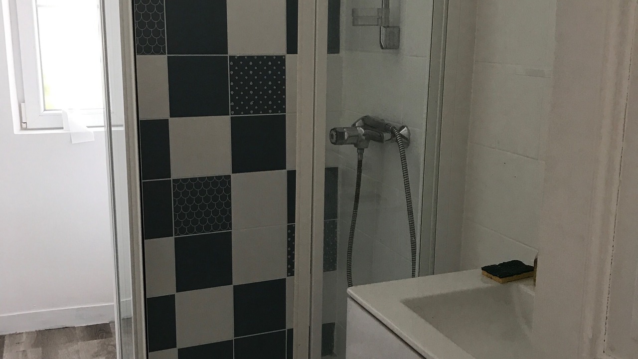 Photo of Bathroom in Saint-Georges-Motel