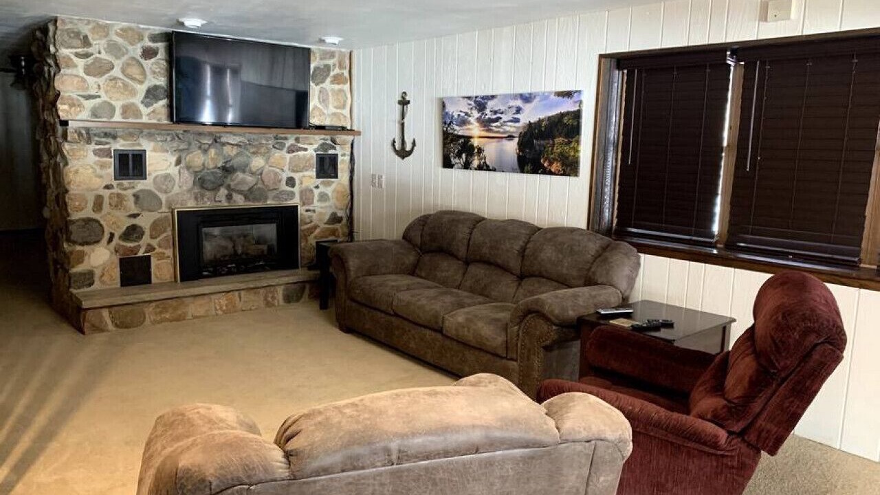 Photo of Livingroom in Lake Delton