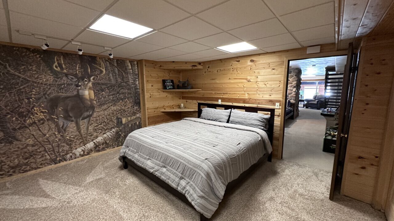 Photo of Bedroom in Lake Delton