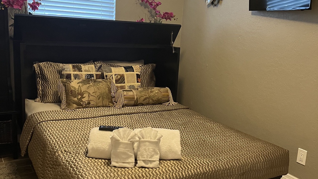 Photo of Bedroom in Wilton Manors
