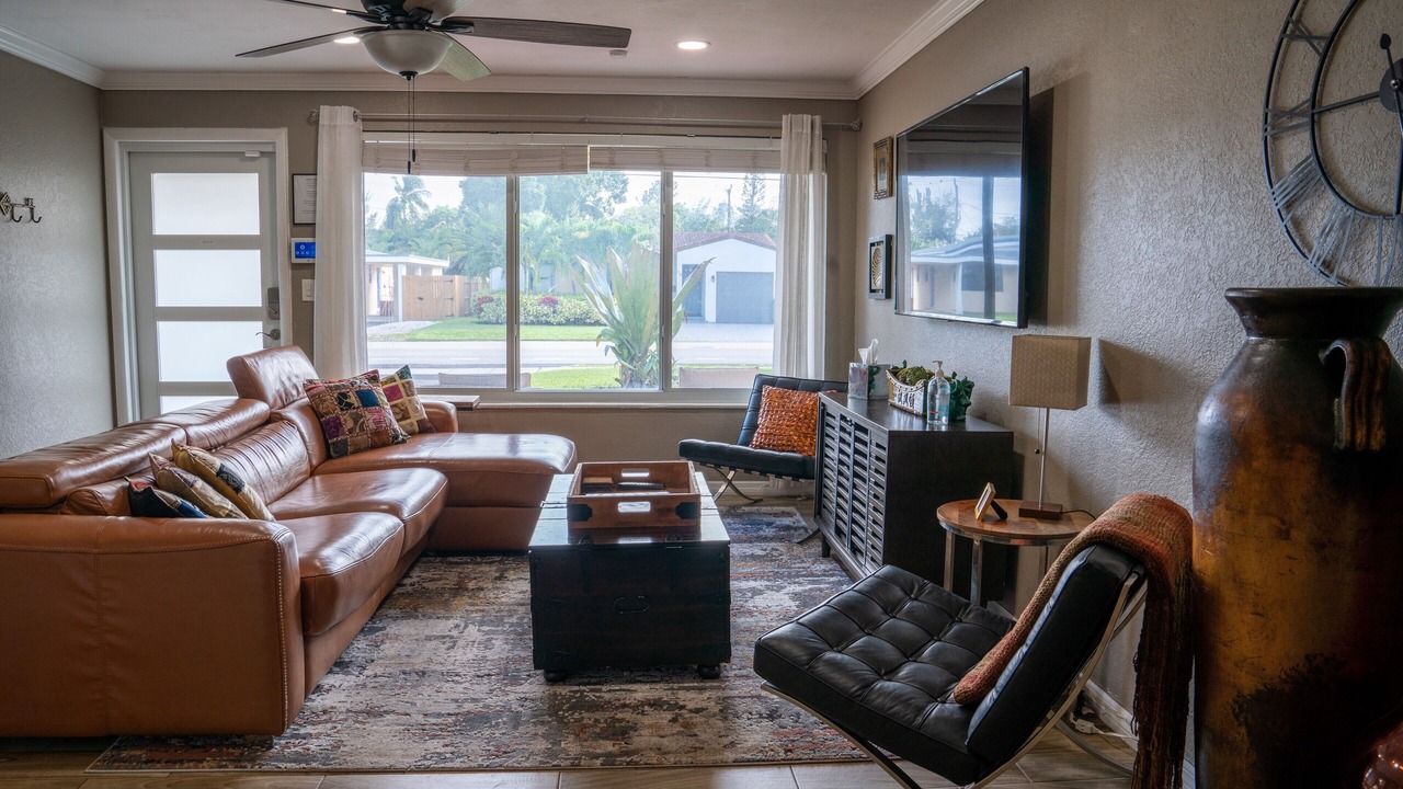 Photo of Livingroom in Wilton Manors