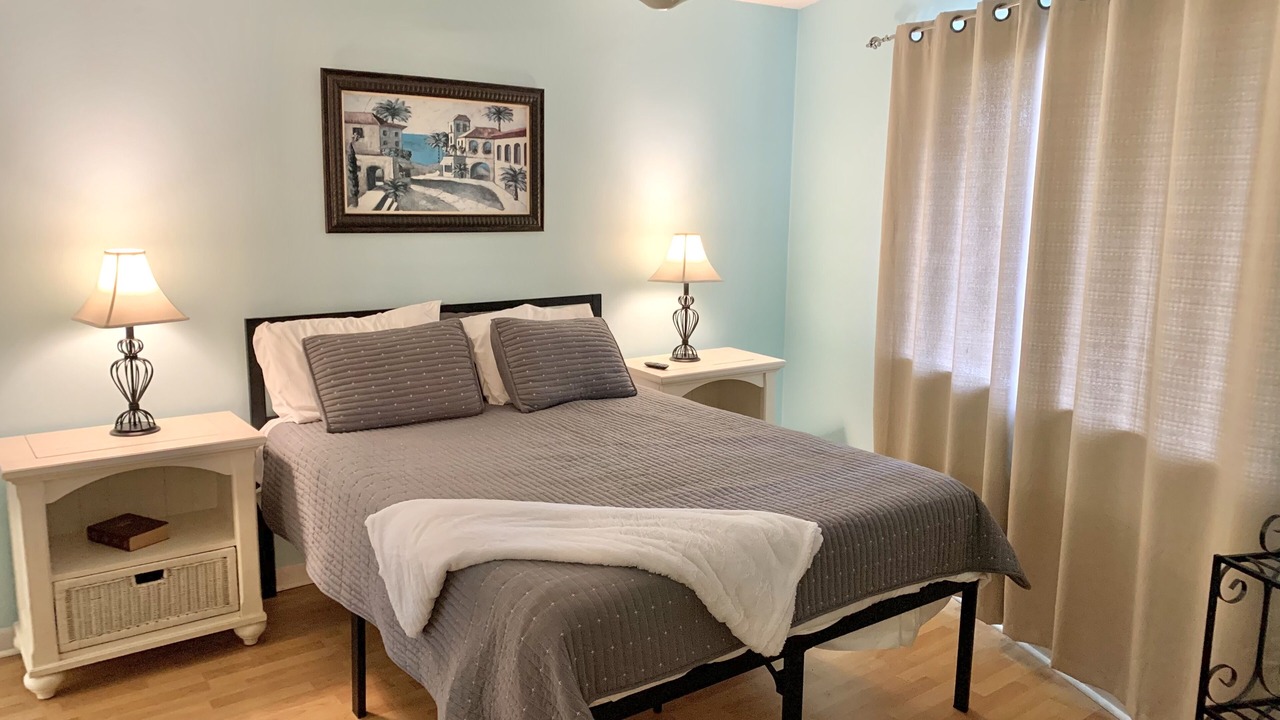 Photo of Bedroom in Miramar Beach