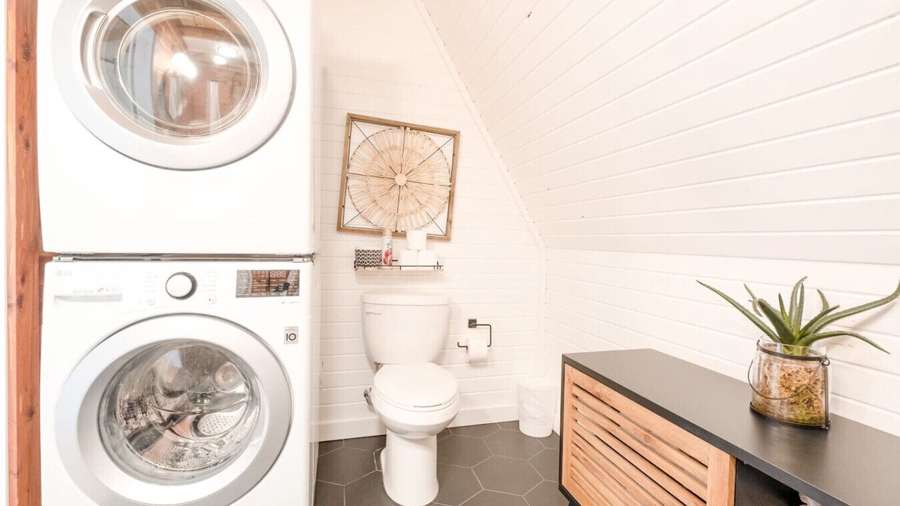 Photo of Bathroom in Newnata