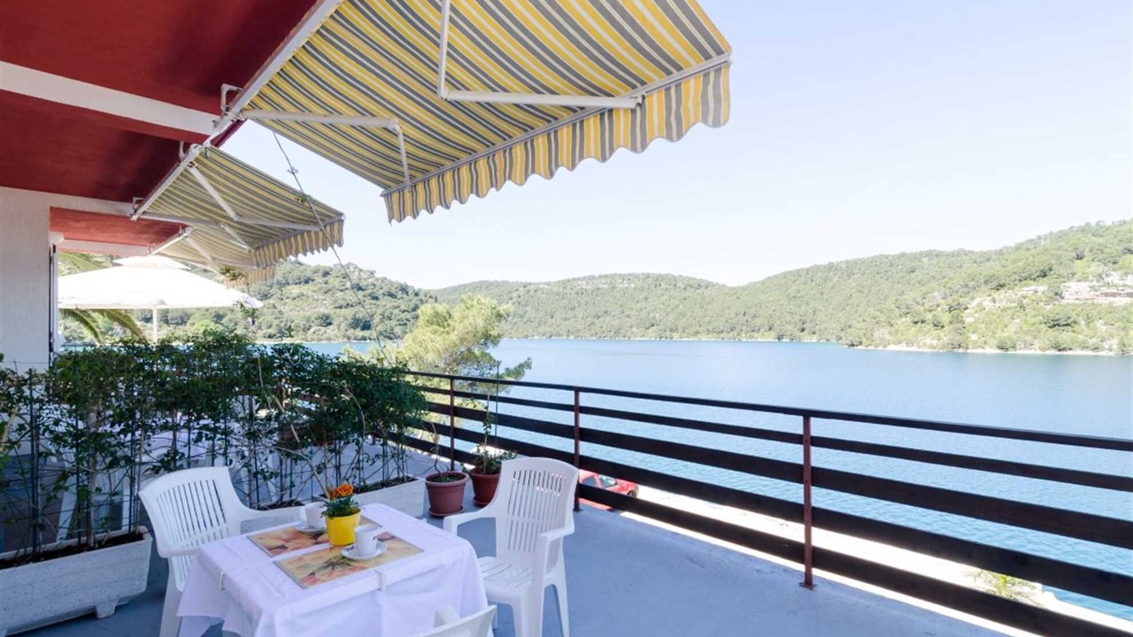 Photo of Outdoor in Polace