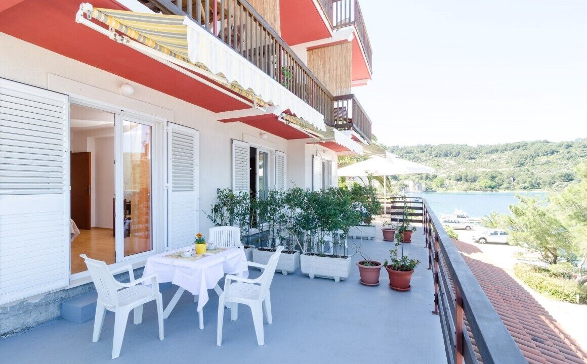 Photo of Outdoor in Polace