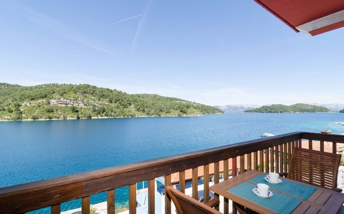 Photo of Outdoor in Polace