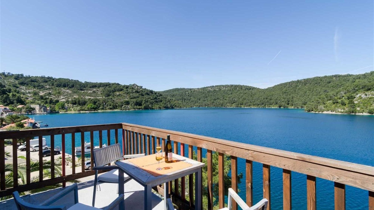 Photo of Outdoor in Polace