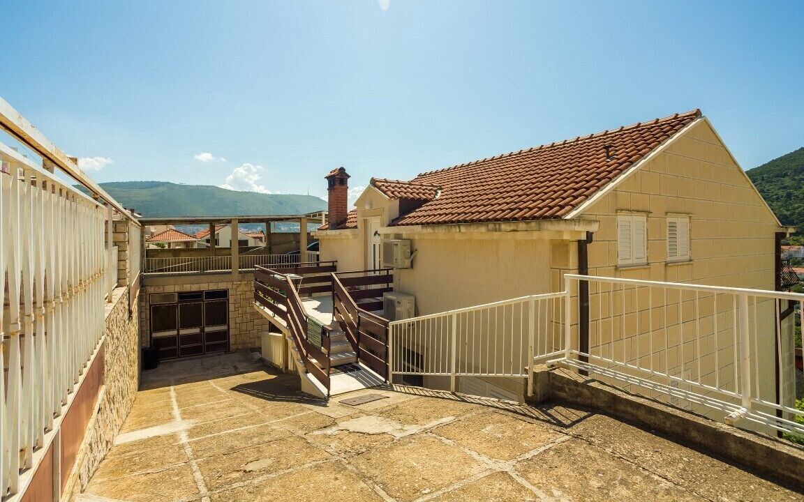 Photo of Outdoor in Babin Kuk