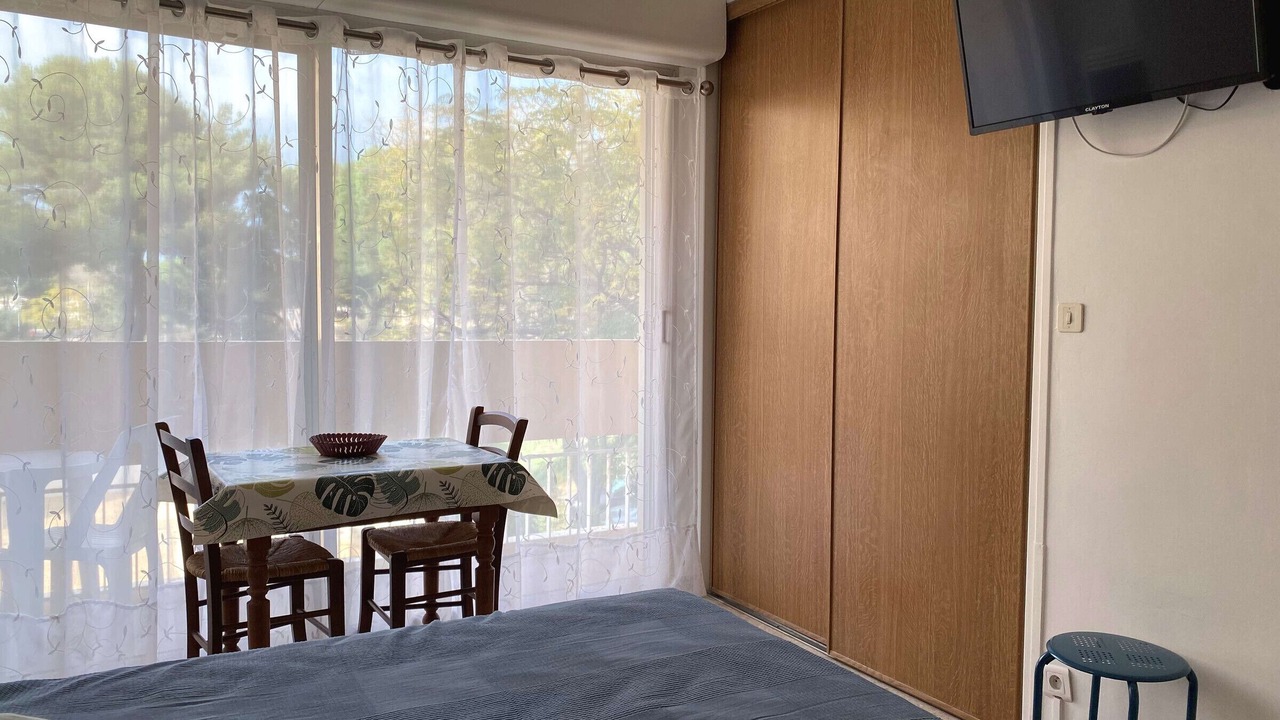 Photo of Bedroom in Balaruc-les-Bains