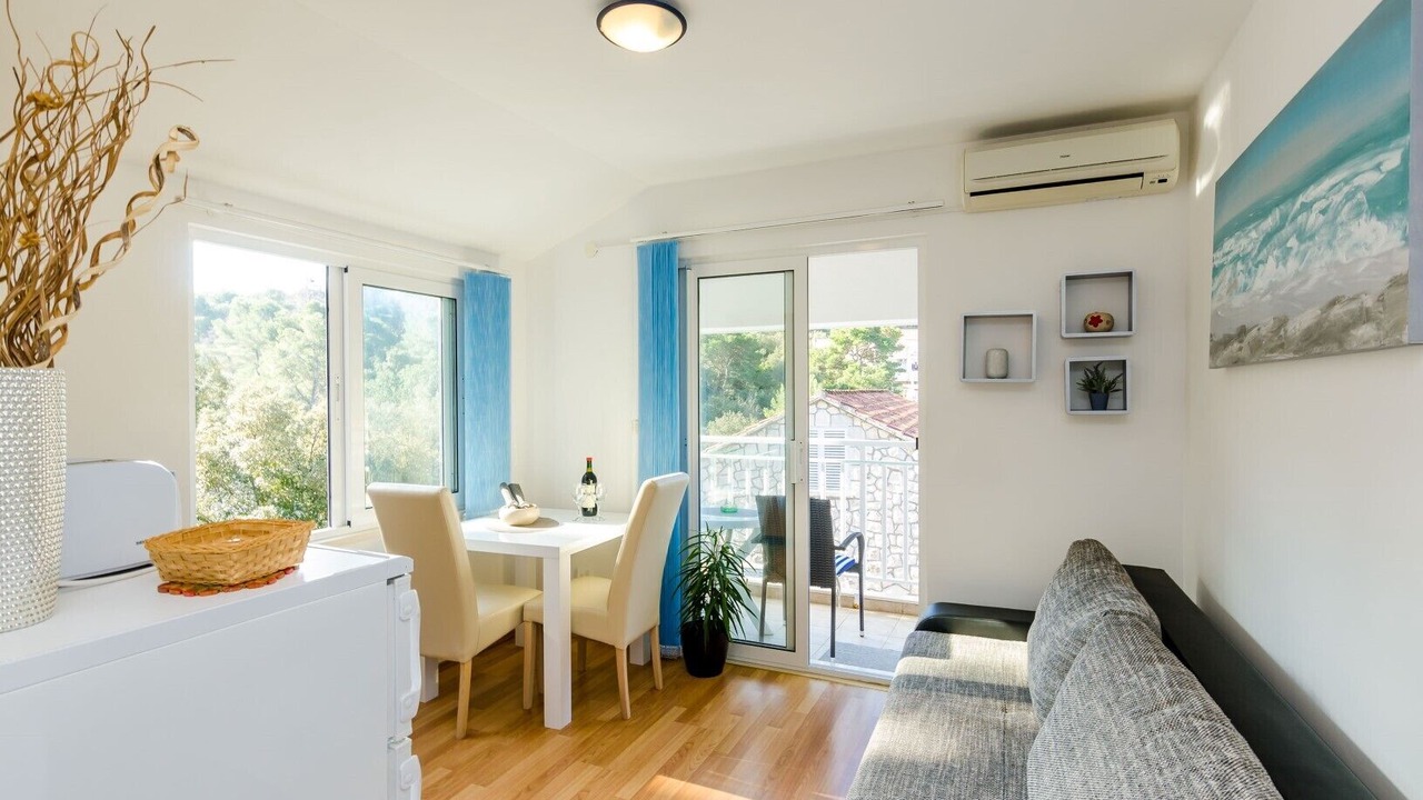 Photo of Livingroom in Pomena
