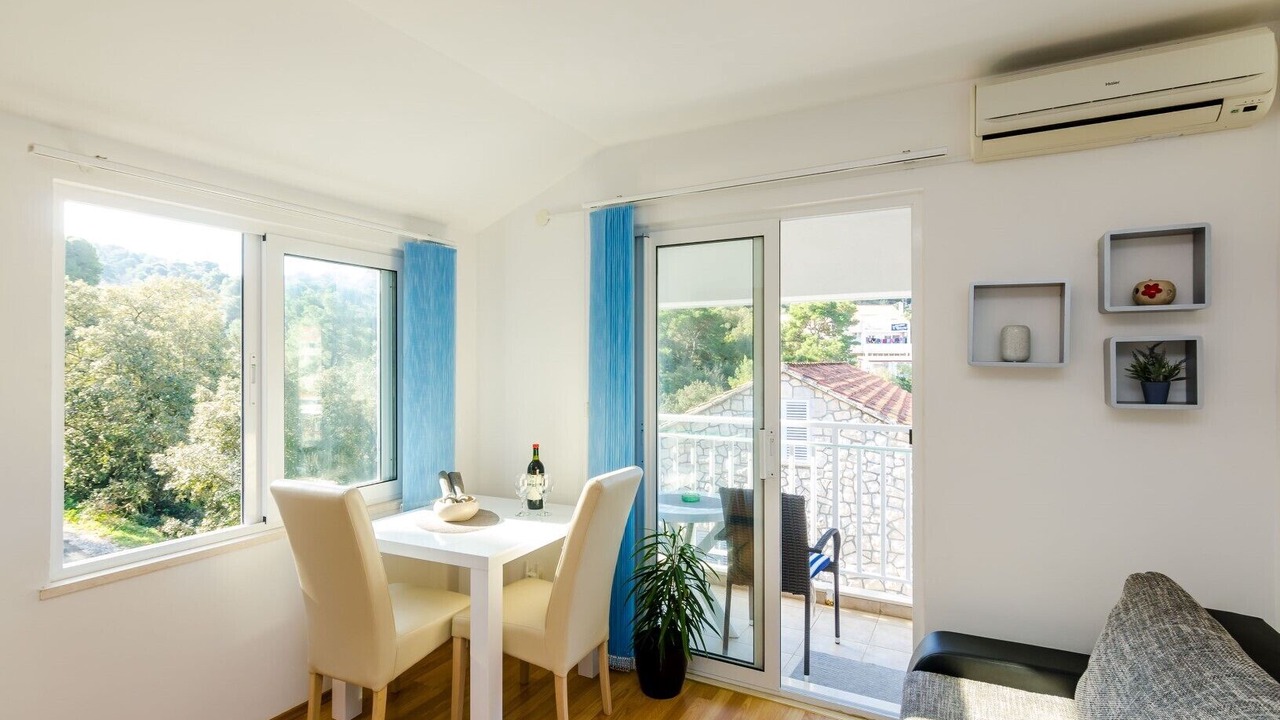 Photo of Livingroom in Pomena