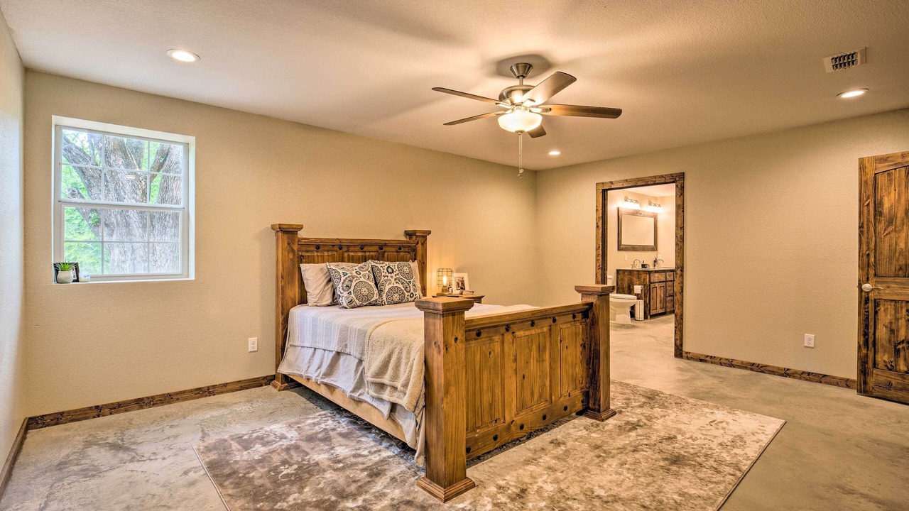 Photo of Bedroom in Yantis