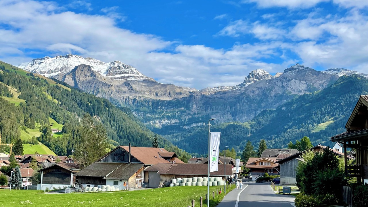 Photo of Others in Lenk