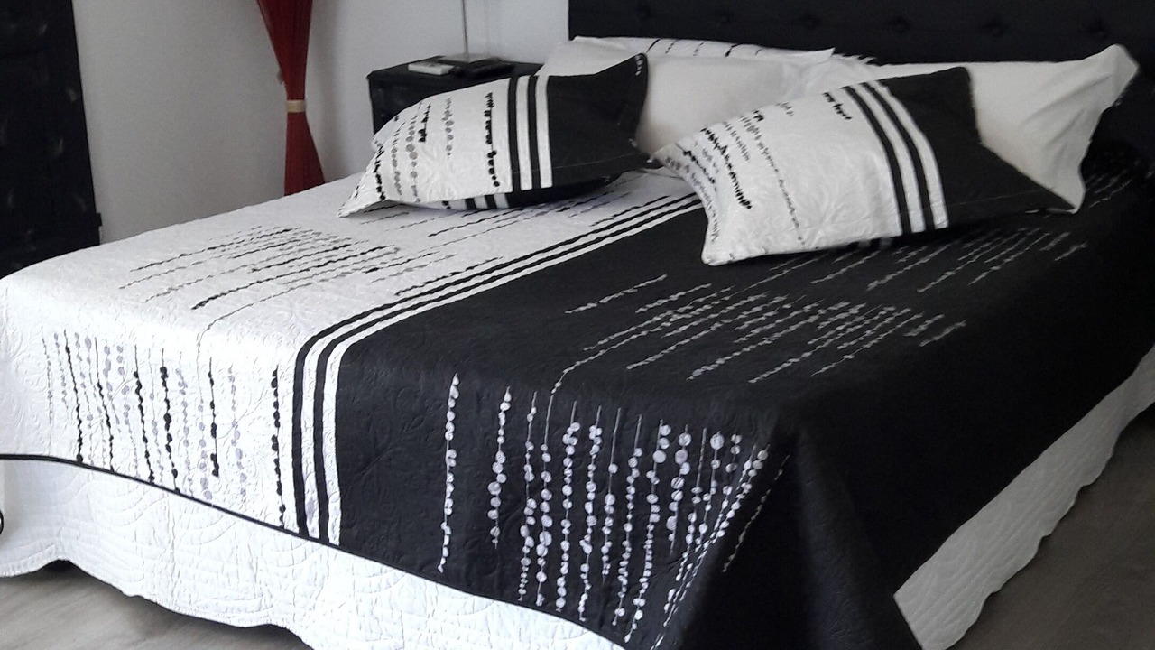 Photo of Bedroom in Ansignan