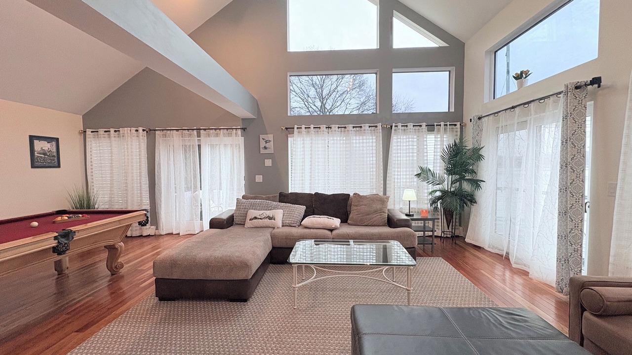 Photo of Livingroom in Conning Towers Nautilus Park