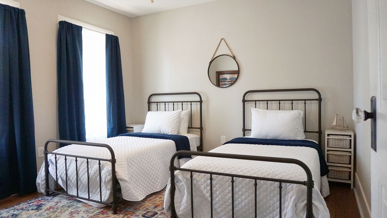 Photo of Bedroom in Humble
