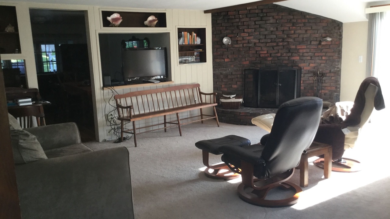 Photo of Livingroom in Gloucester