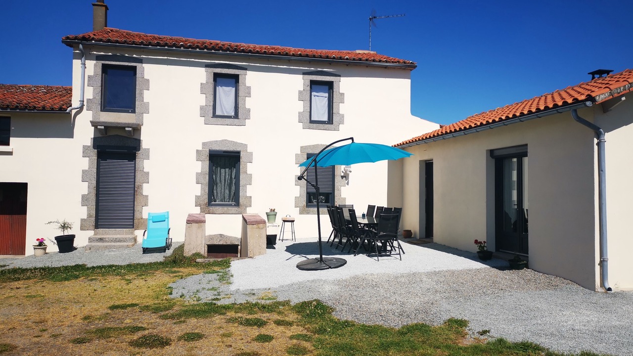 Photo of Patio Balcony in Menomblet