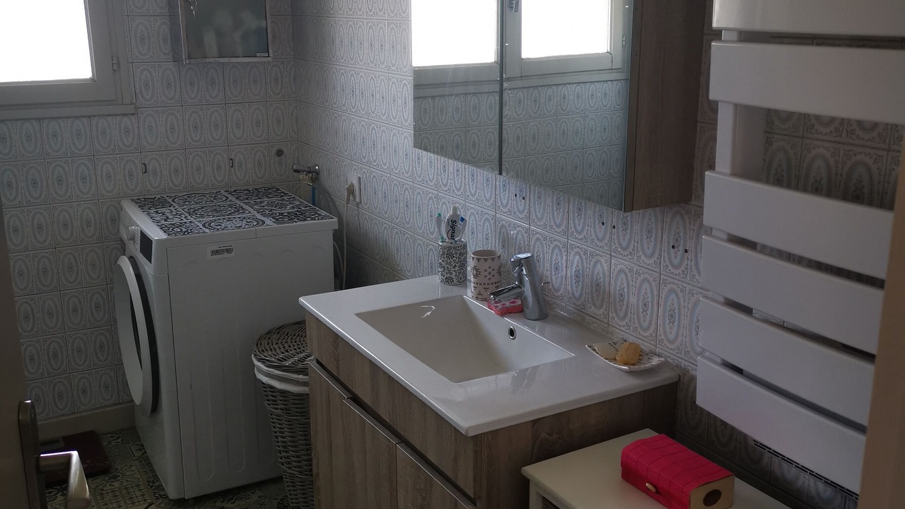 Photo of Bathroom in Menomblet