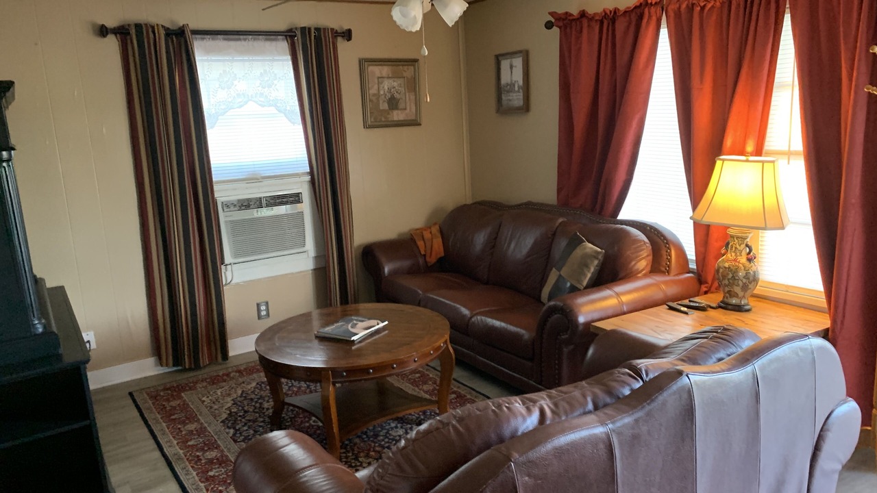 Photo of Livingroom in Angleton