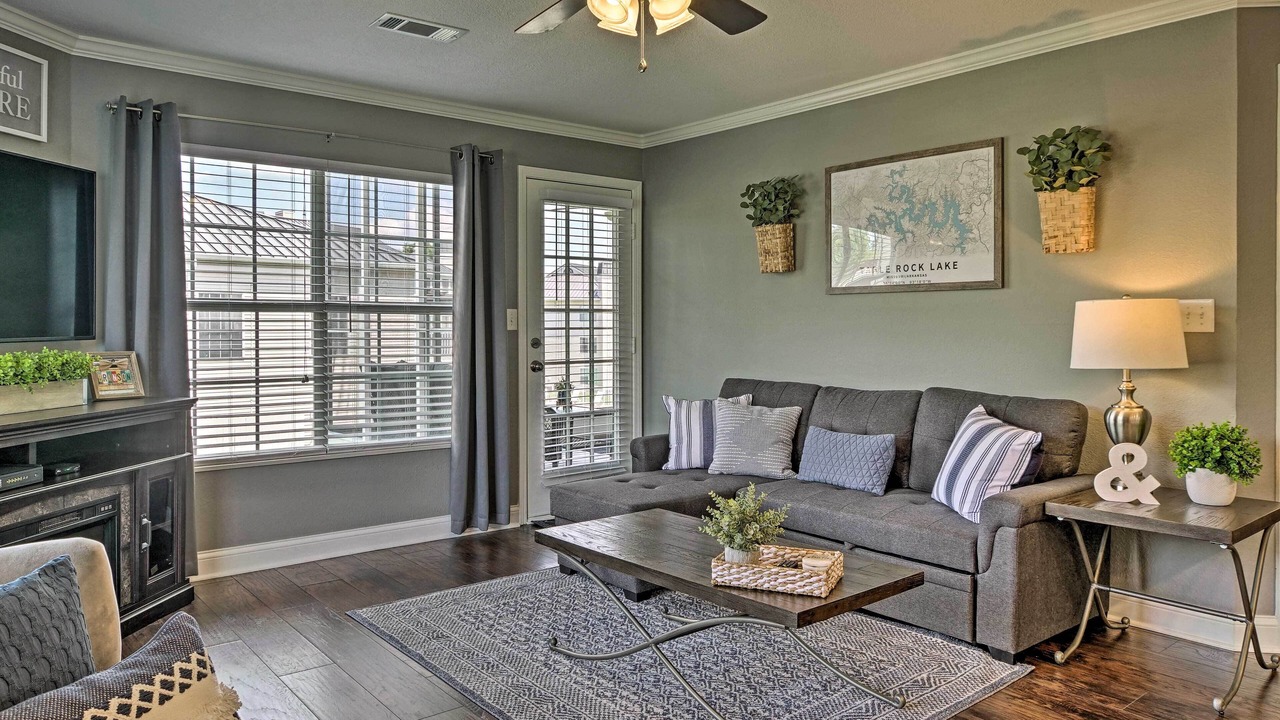 Photo of Livingroom in Table Rock