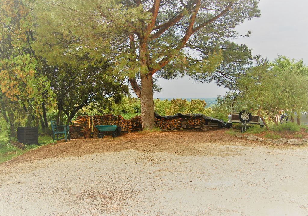 Photo of Outdoor in Lagnes