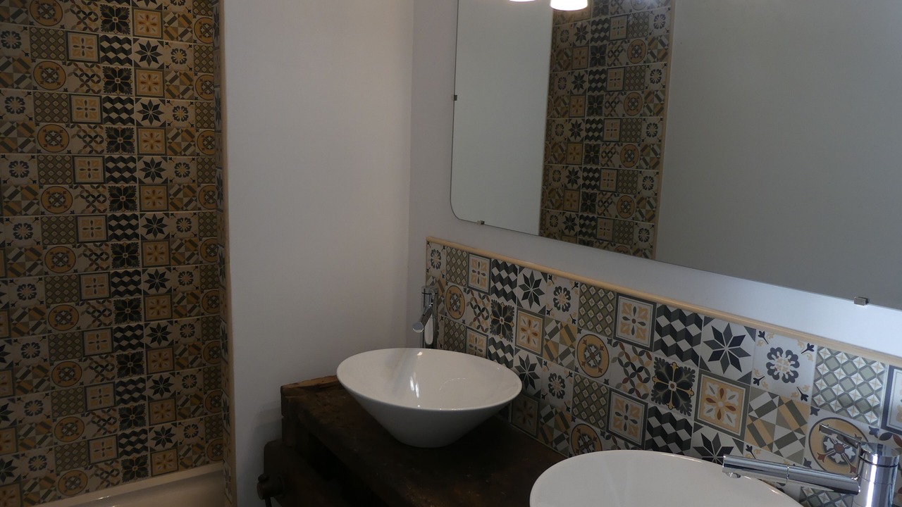 Photo of Bathroom in Bossugan