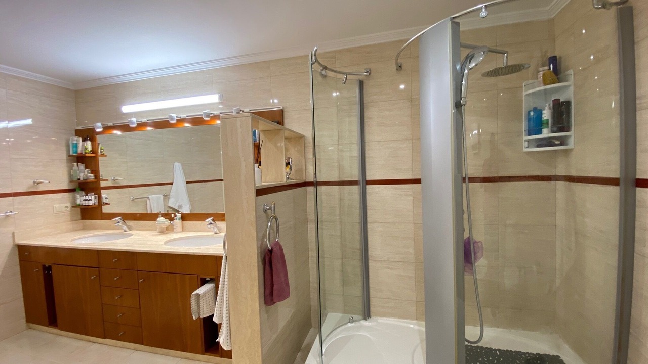Photo of Bathroom in Serra