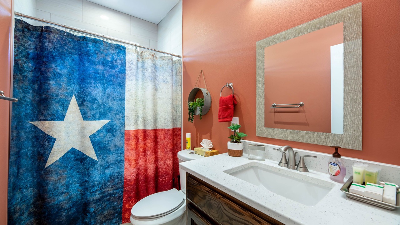 Photo of Bathroom in South Dallas - Fair Park