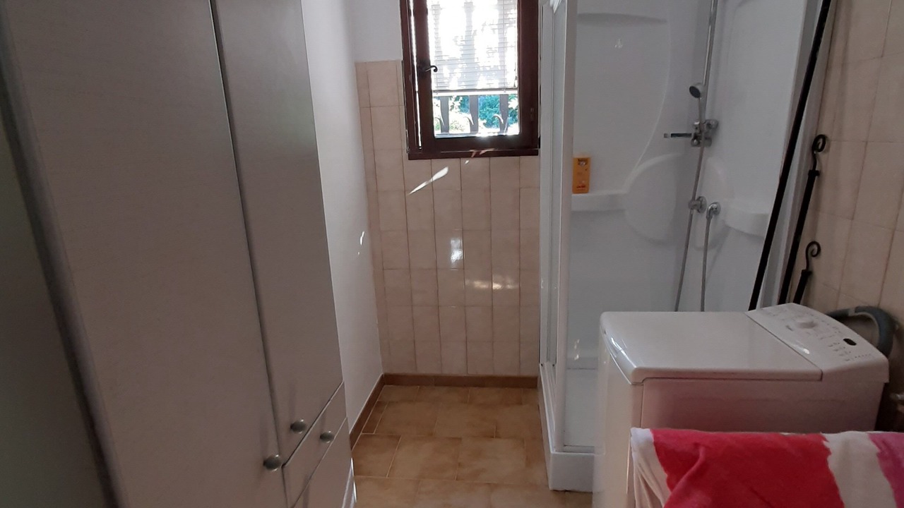 Photo of Bathroom in Berrias-et-Casteljau