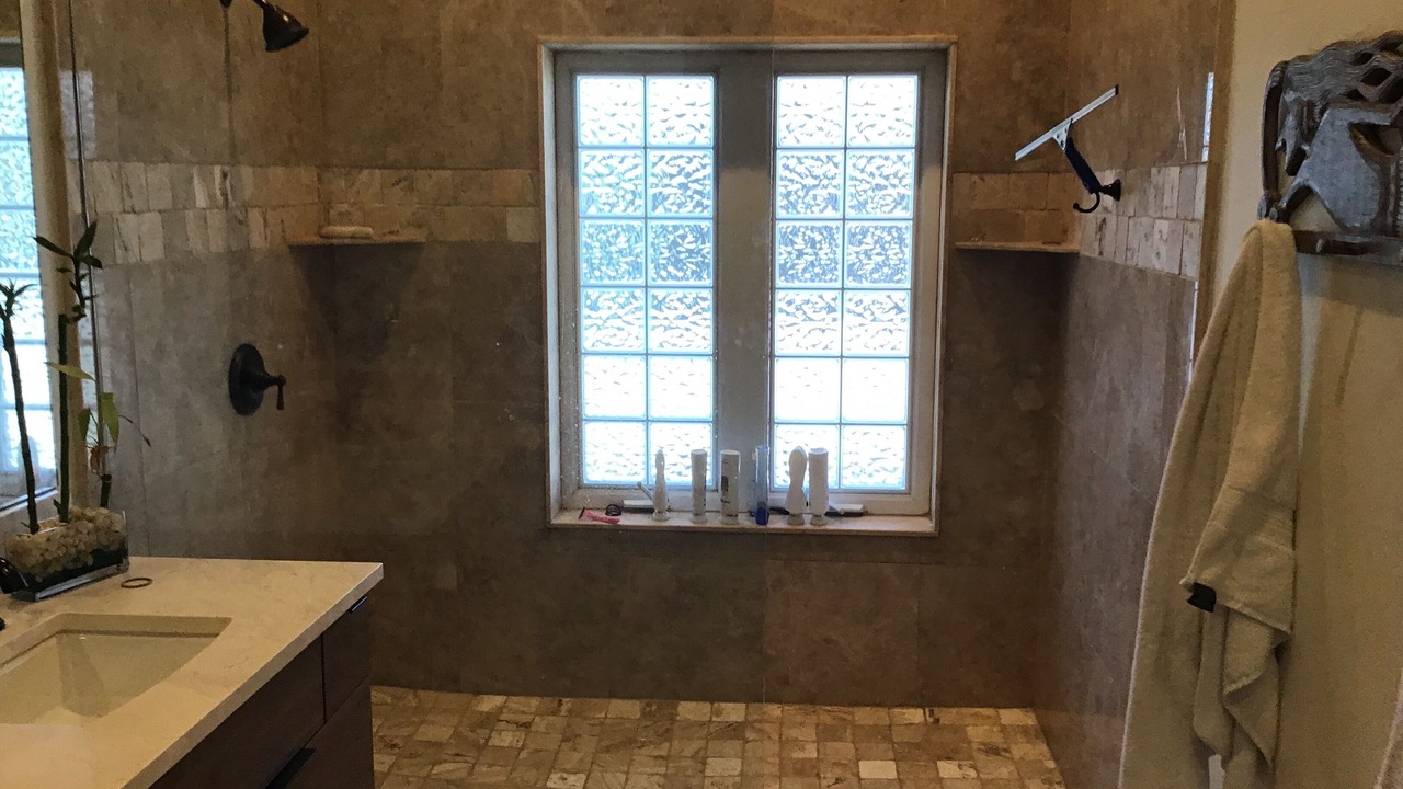 Photo of Bathroom in Neptune Beach