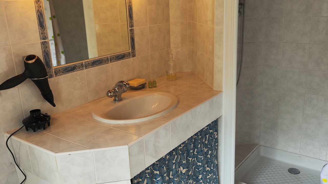 Photo of Bathroom in Cuhon