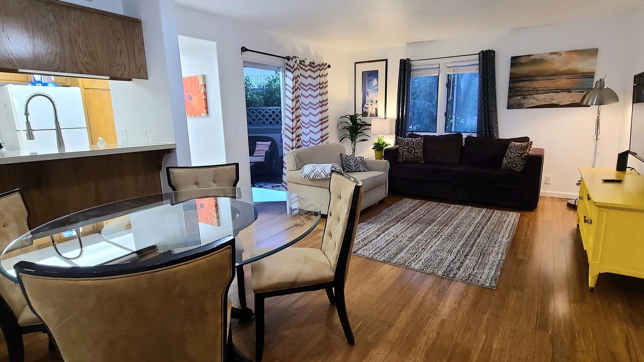 Photo of Livingroom in West Beach