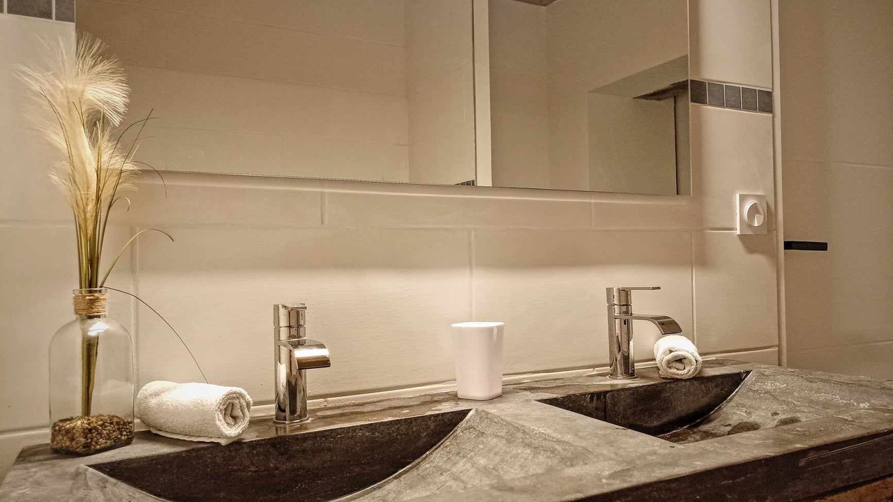 Photo of Bathroom in Lathuile