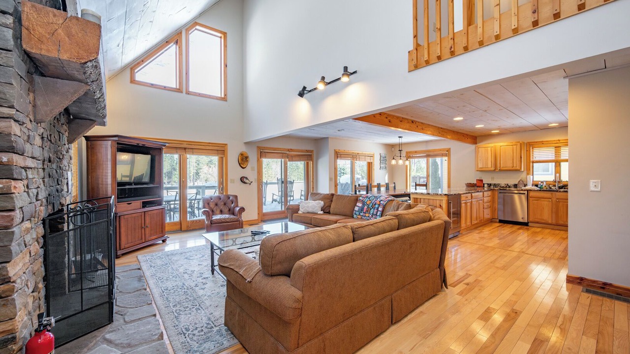 Photo of Livingroom in Thayerville