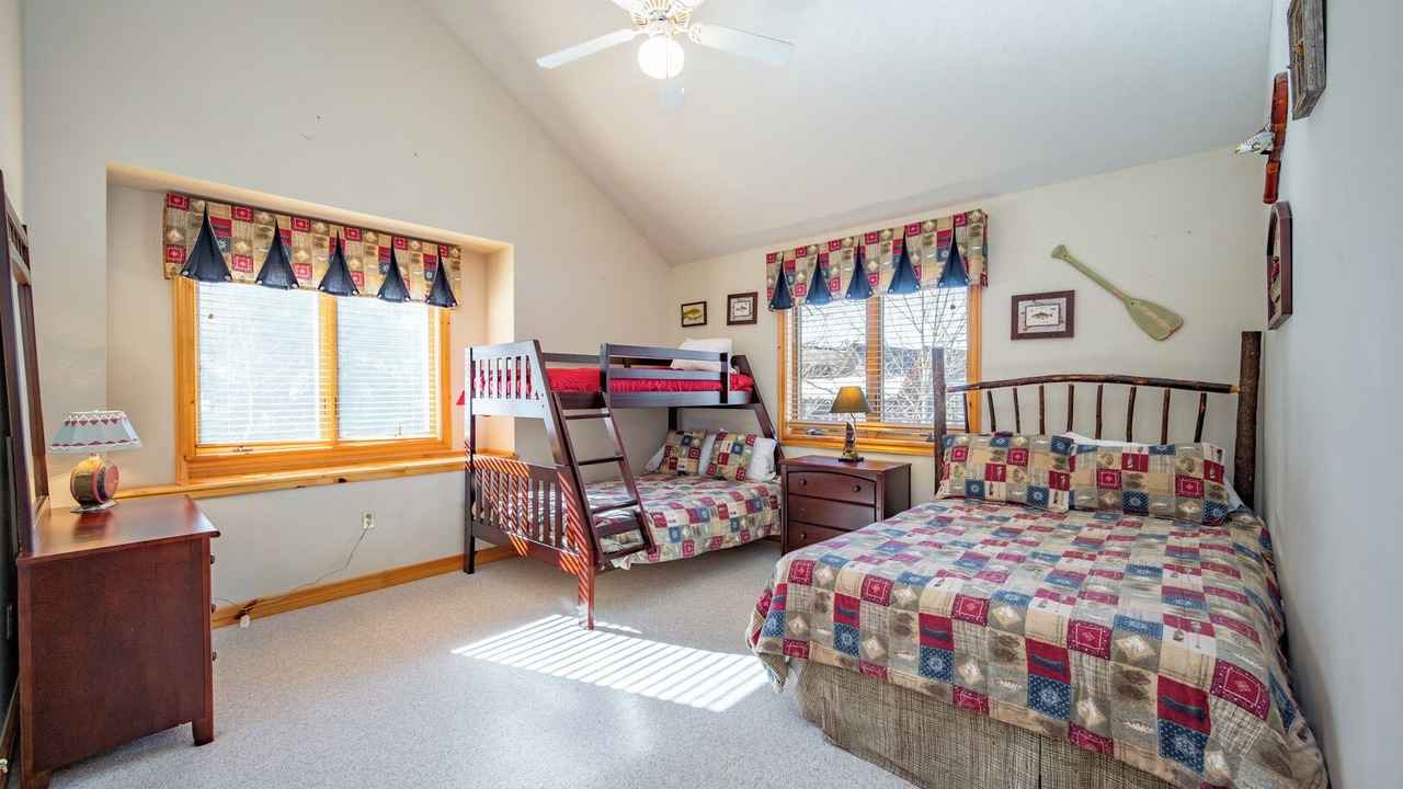 Photo of Bedroom in Thayerville