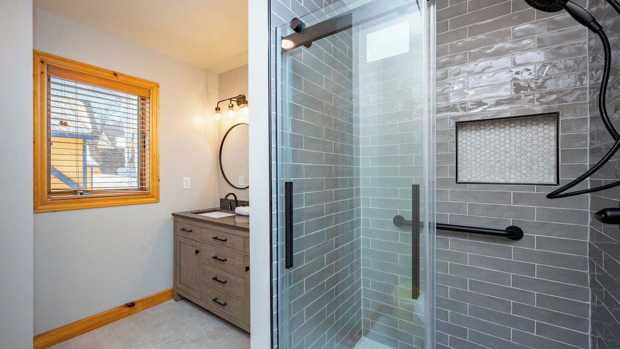 Photo of Bathroom in Thayerville