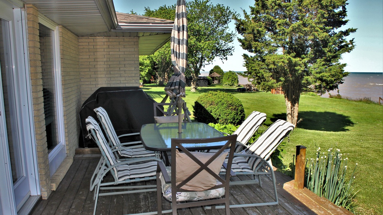 Photo of Outdoor in Romney