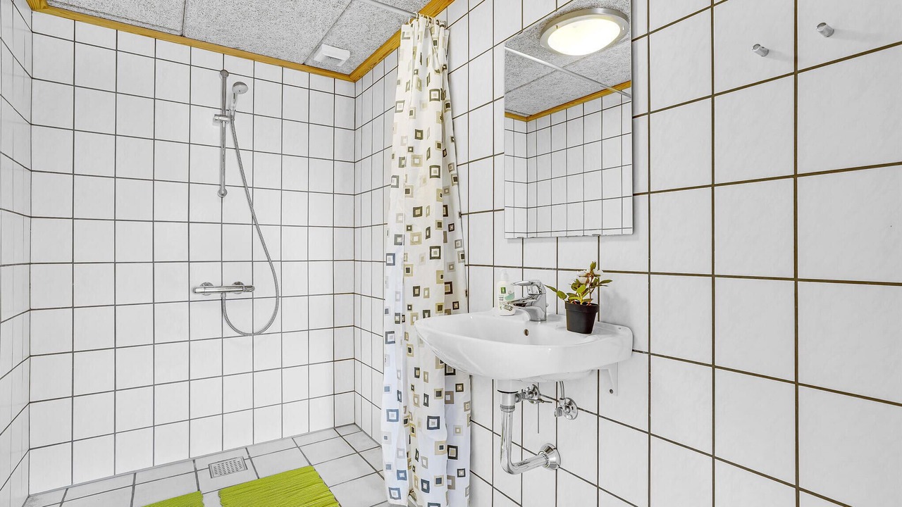 Photo of Bathroom in Oddesund Syd