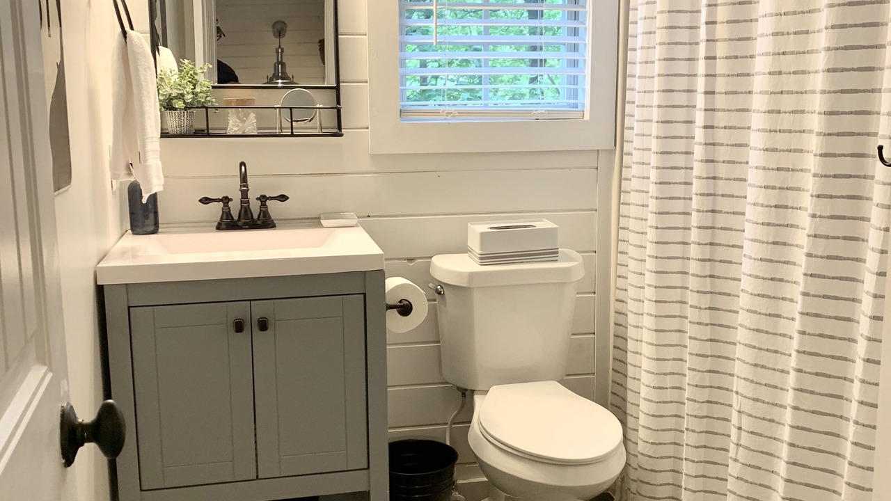 Photo of Bathroom in Sautee Nacoochee