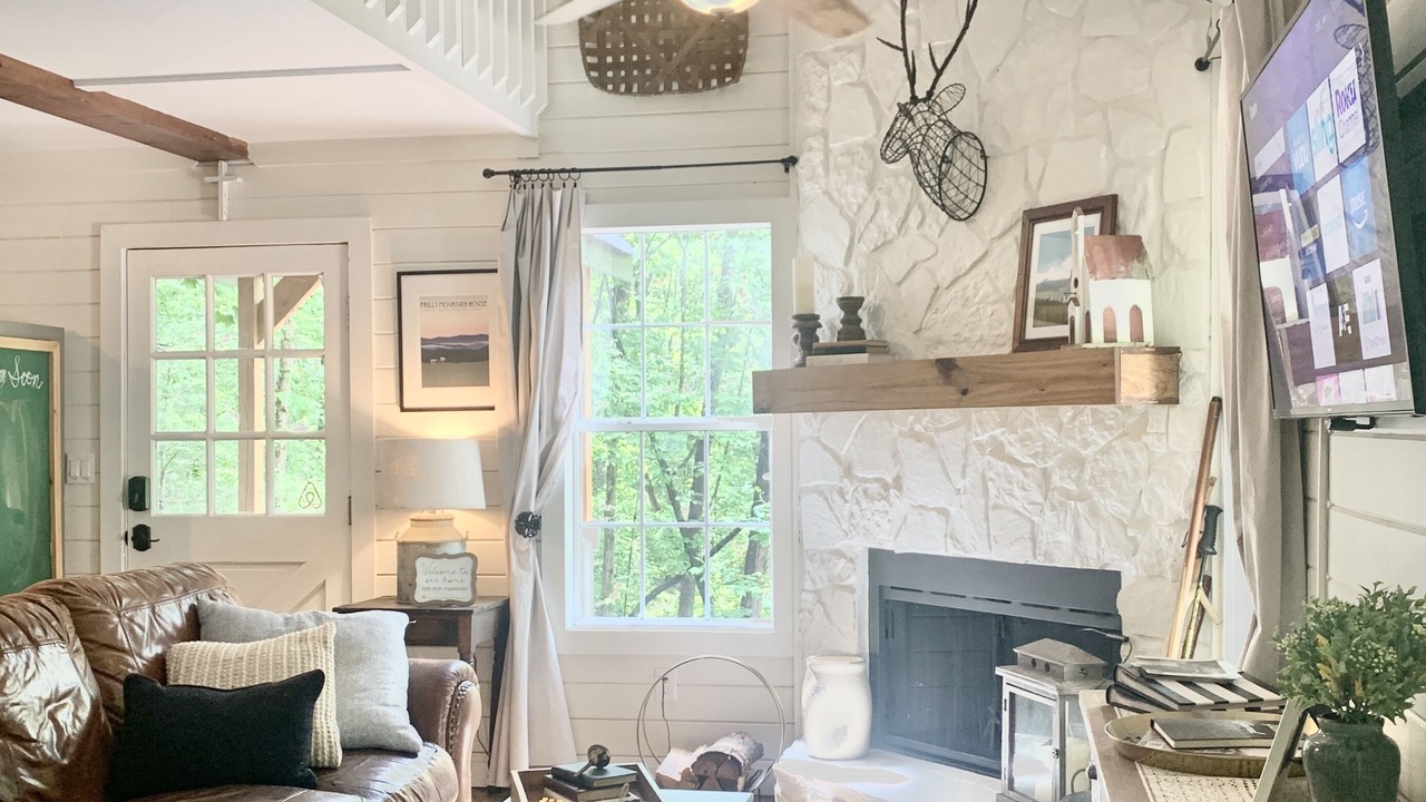 Photo of Livingroom in Sautee Nacoochee