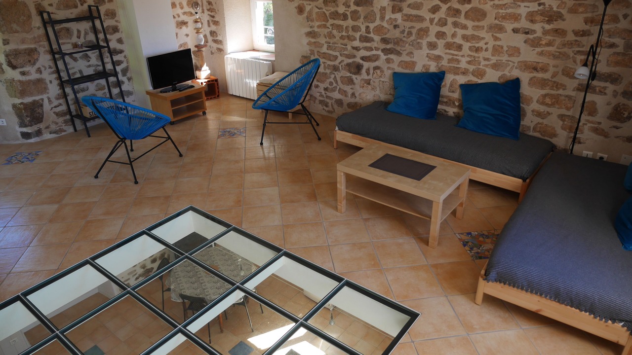 Photo of Livingroom in Quarante