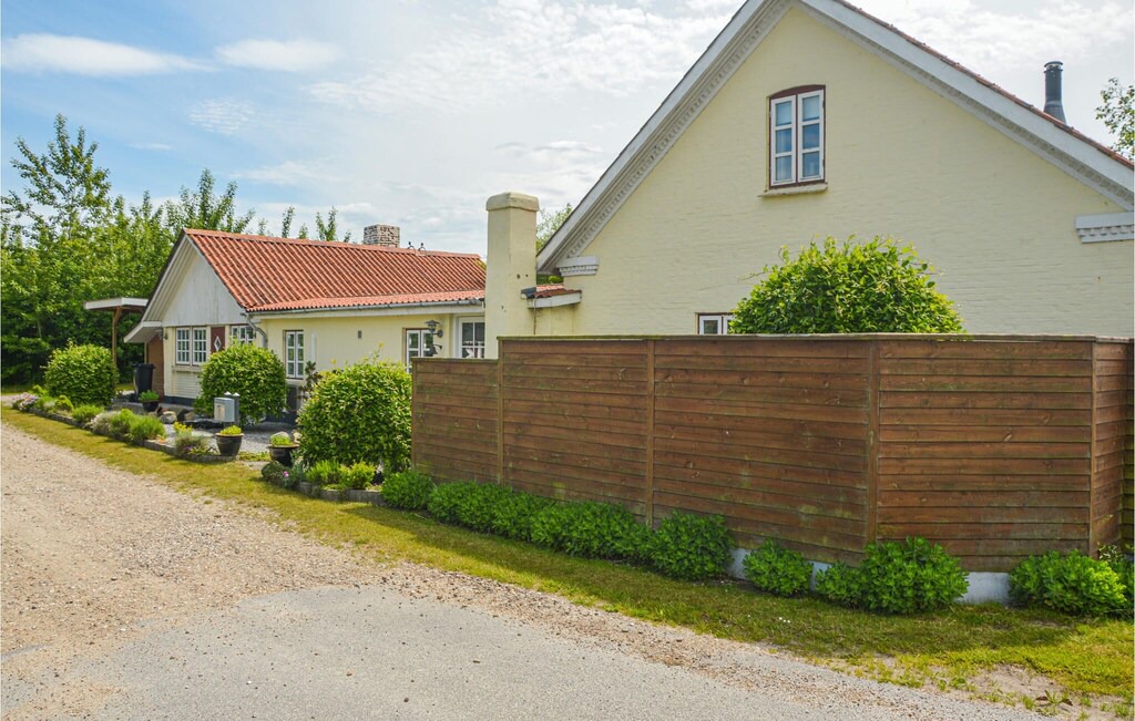 Photo of Buildings in Sonder Bork