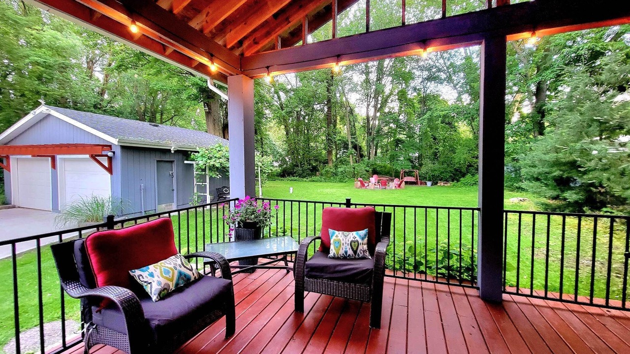 Photo of Patio Balcony in Lake Michigan Beach