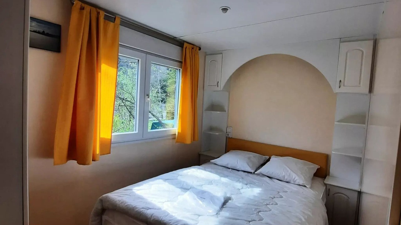 Photo of Bedroom in Annot